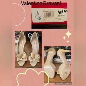 Valentino Gravani patent leather, nude peek toe with bow heels